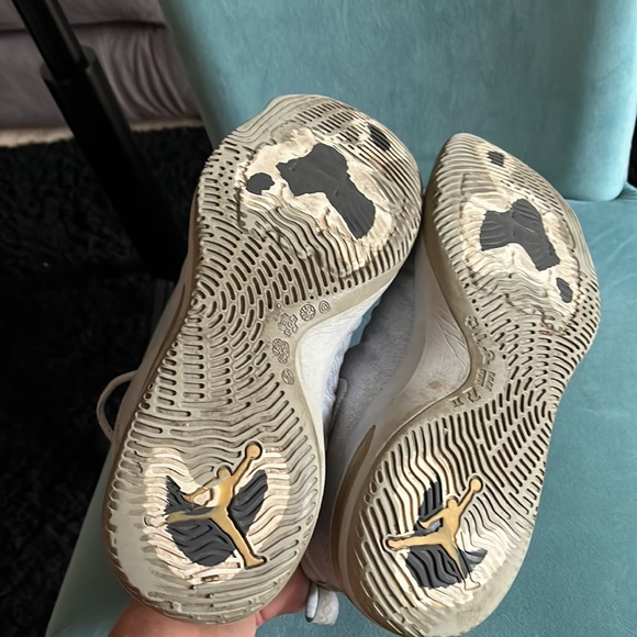 Size 11.5 CP3.X Air Jordan sneakers - Picture 4 of 5